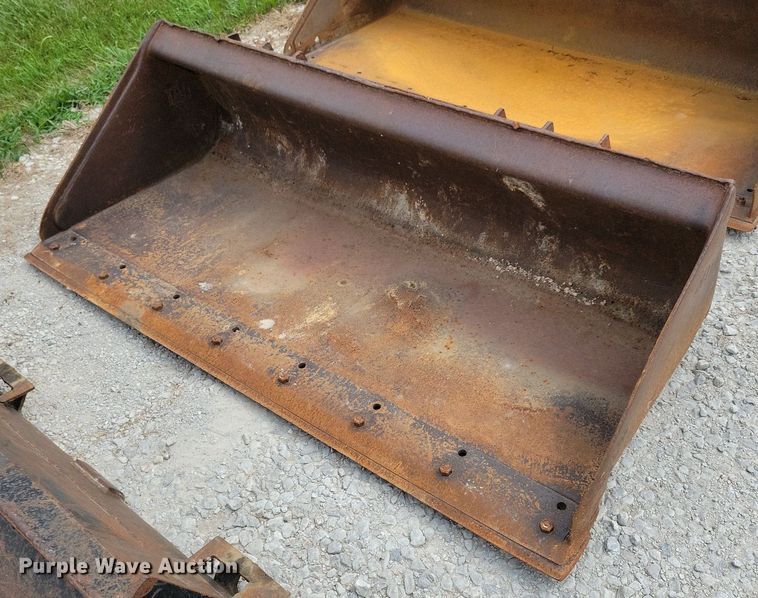 image for item DR4373 (5) skid steer buckets