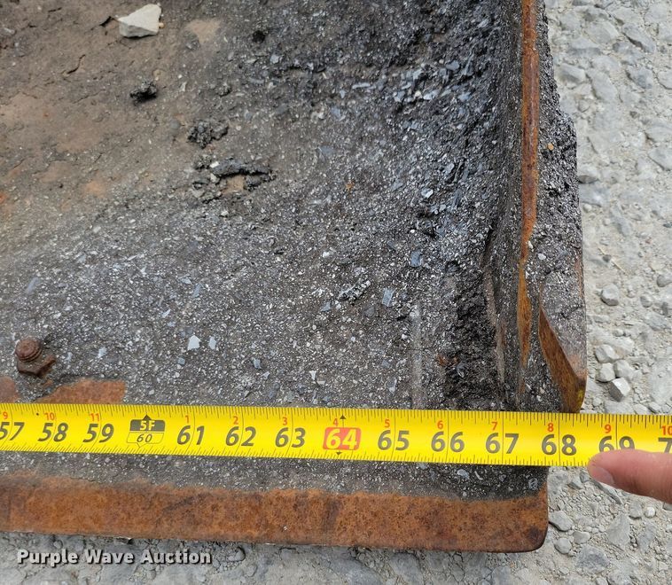 image for item DR4373 (5) skid steer buckets