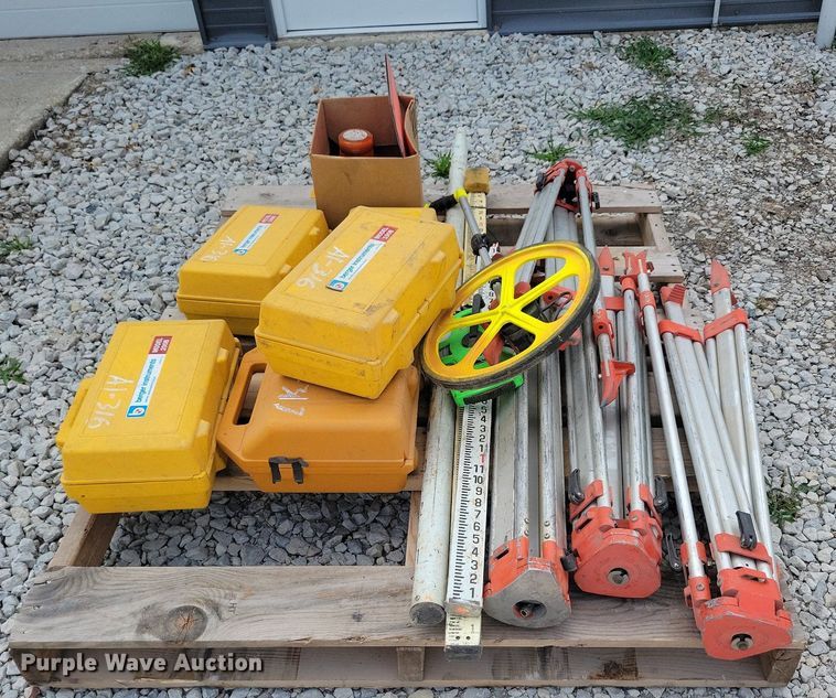 image for item DR4379 Berger Instruments surveying equipment 