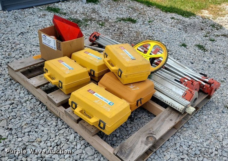 image for item DR4379 Berger Instruments surveying equipment 