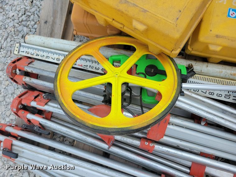 image for item DR4379 Berger Instruments surveying equipment 