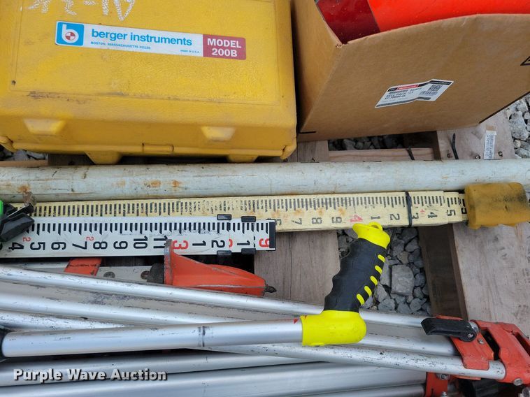 image for item DR4379 Berger Instruments surveying equipment 