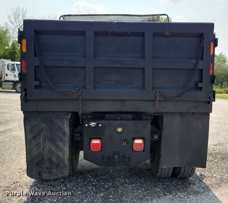 image for item DR4380 1998 Chevrolet  C6500 dump truck