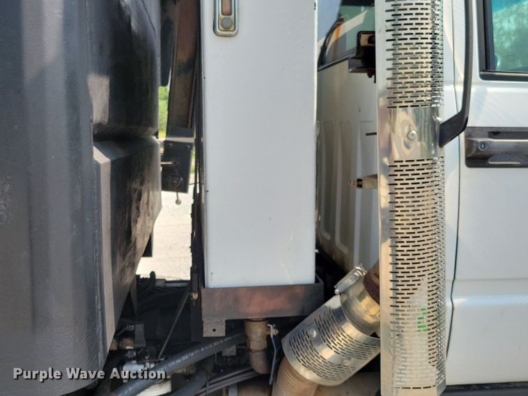 image for item DR4380 1998 Chevrolet  C6500 dump truck