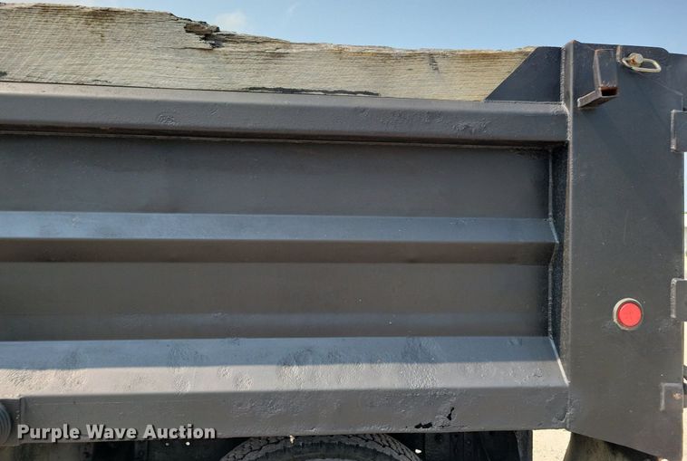 image for item DR4380 1998 Chevrolet  C6500 dump truck