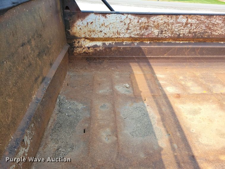 image for item DR4380 1998 Chevrolet  C6500 dump truck