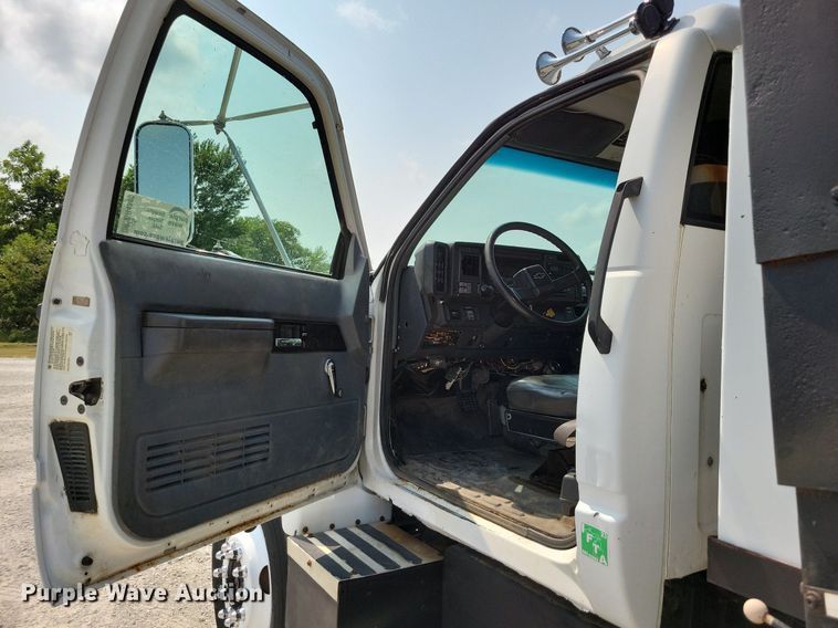 image for item DR4380 1998 Chevrolet  C6500 dump truck