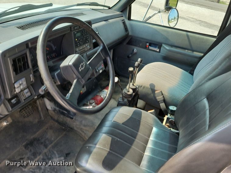 image for item DR4380 1998 Chevrolet  C6500 dump truck