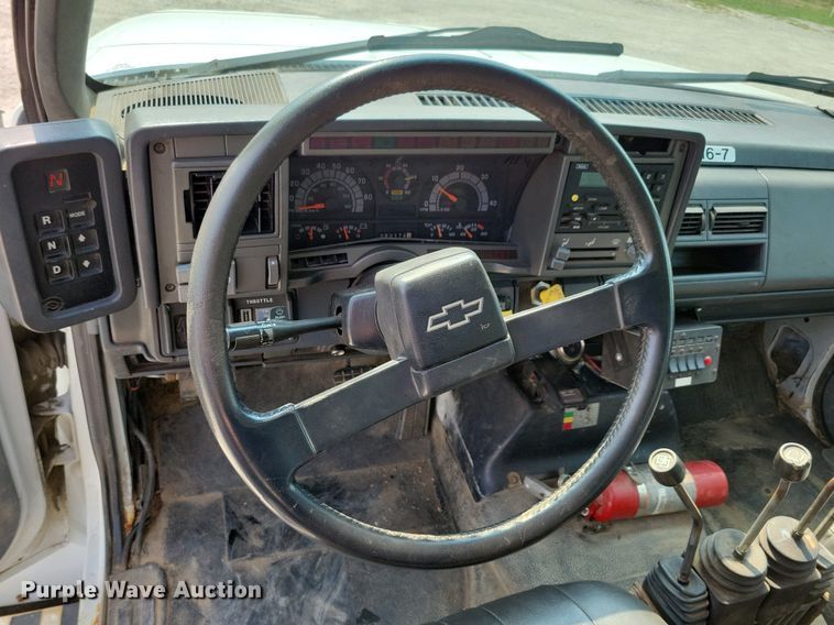 image for item DR4380 1998 Chevrolet  C6500 dump truck