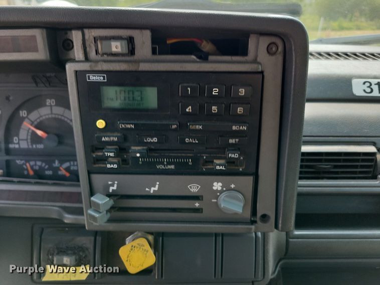 image for item DR4380 1998 Chevrolet  C6500 dump truck