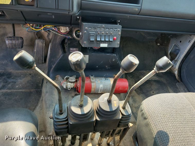 image for item DR4380 1998 Chevrolet  C6500 dump truck