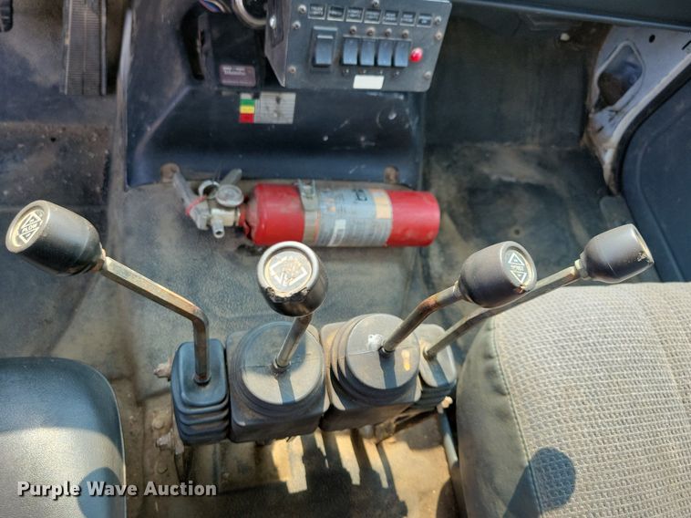 image for item DR4380 1998 Chevrolet  C6500 dump truck