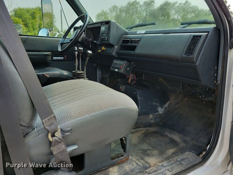 image for item DR4380 1998 Chevrolet  C6500 dump truck