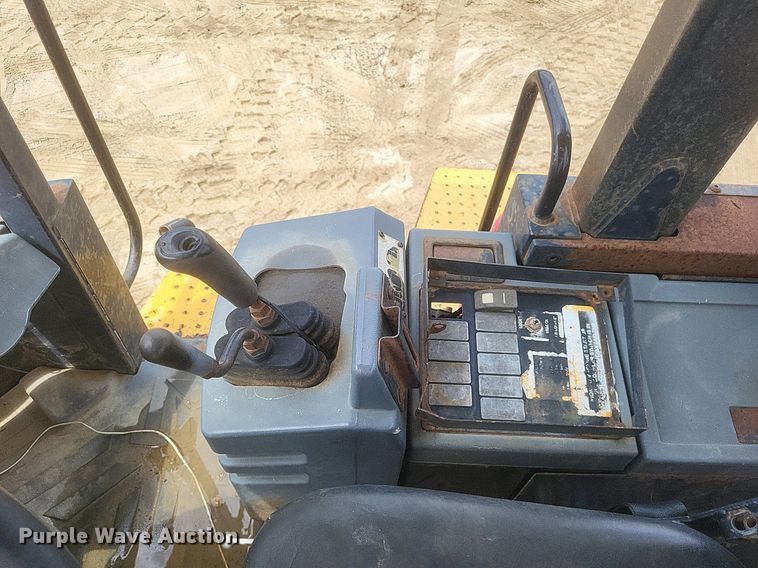 image for item DR4893 1999 Caterpillar  938G wheel loader