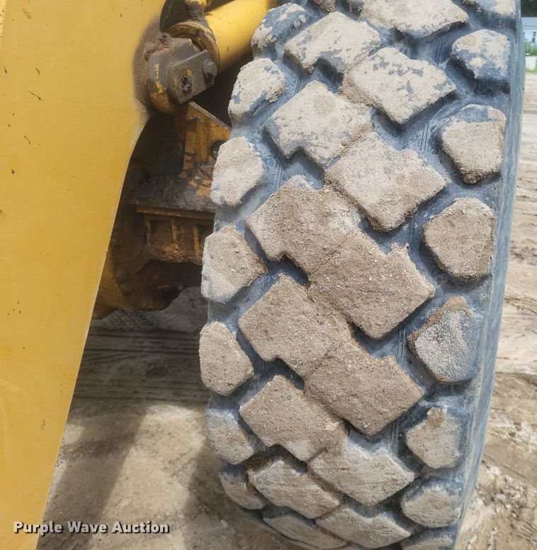 image for item DR4893 1999 Caterpillar  938G wheel loader
