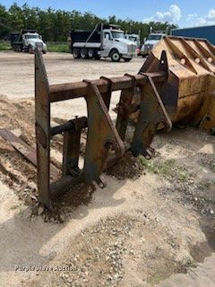 image for item DR4893 1999 Caterpillar  938G wheel loader