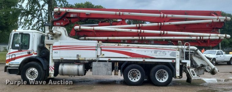 image for item DR4899 2007 Mack MR600 concrete pump truck