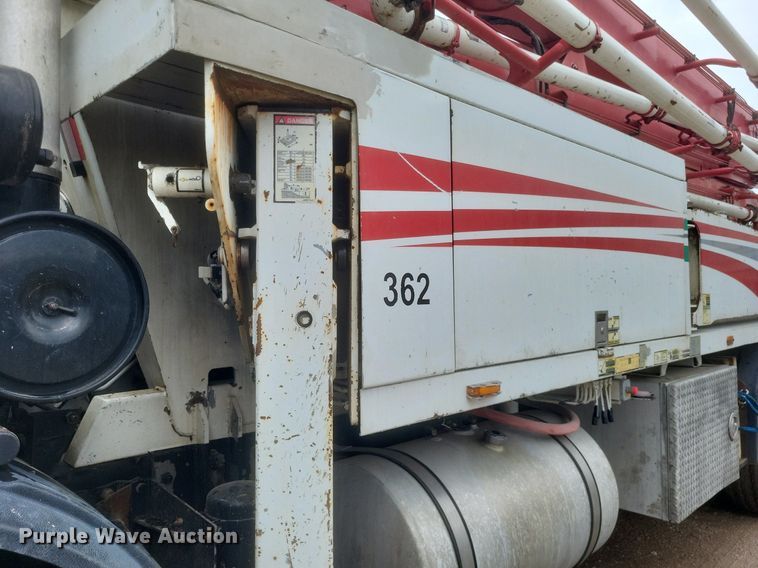 image for item DR4899 2007 Mack MR600 concrete pump truck