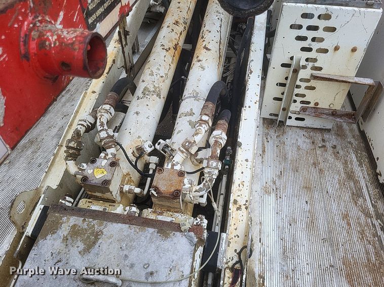 image for item DR4899 2007 Mack MR600 concrete pump truck