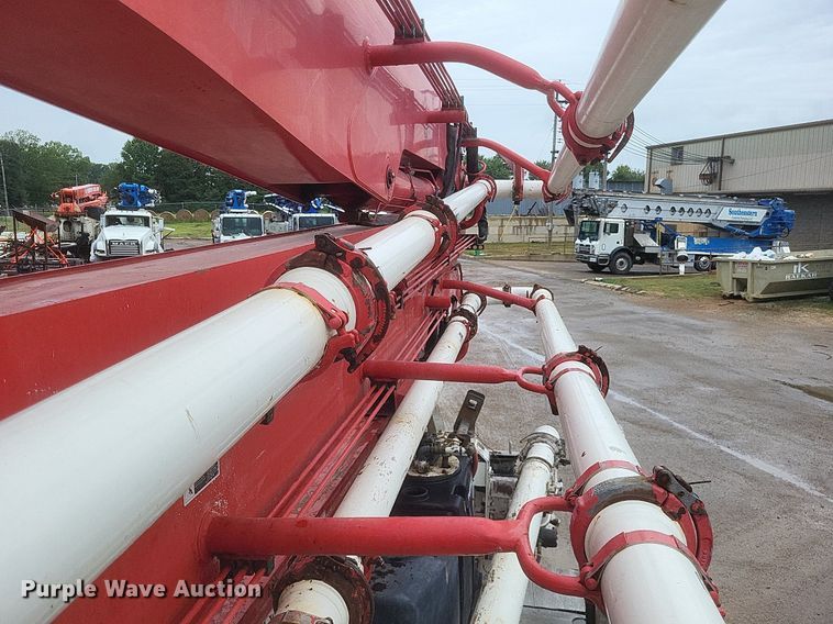 image for item DR4899 2007 Mack MR600 concrete pump truck