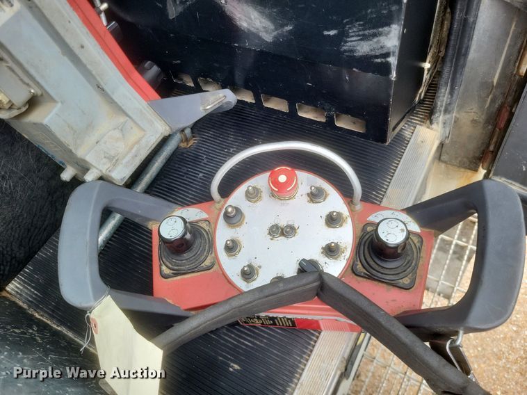 image for item DR4899 2007 Mack MR600 concrete pump truck