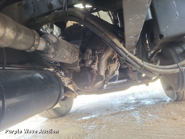 image for item DR4899 2007 Mack MR600 concrete pump truck