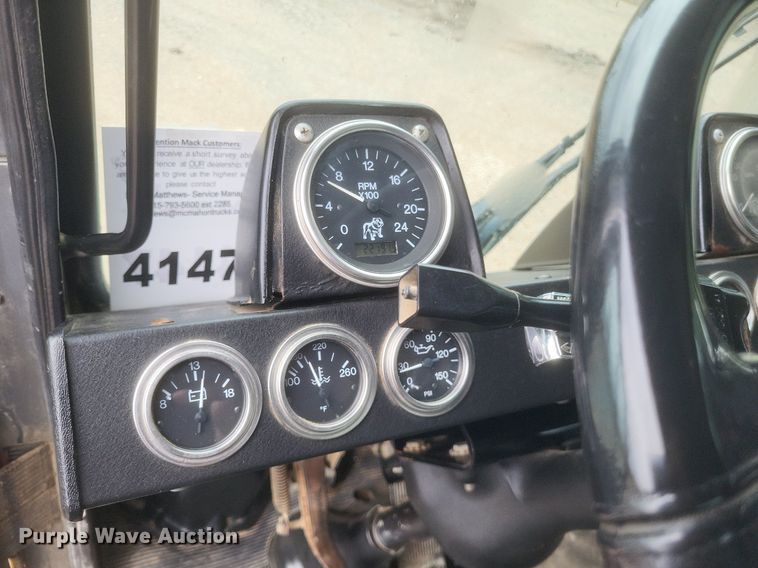 image for item DR4899 2007 Mack MR600 concrete pump truck