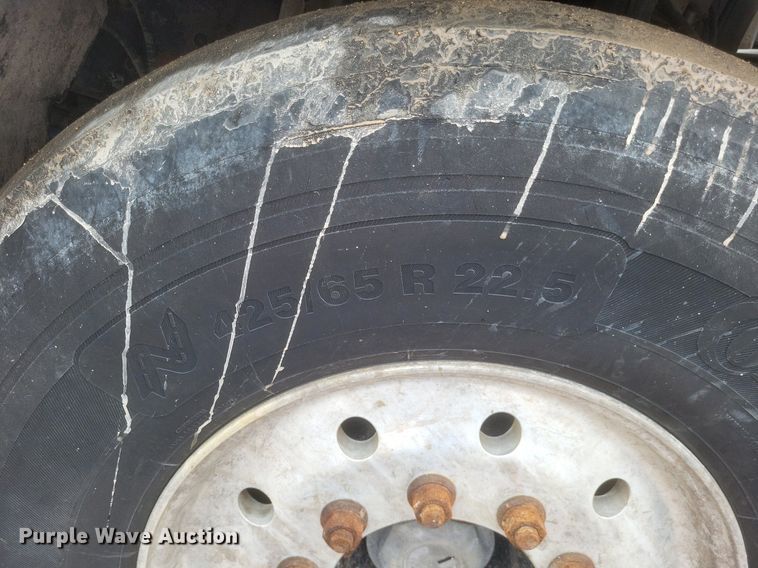 image for item DR4899 2007 Mack MR600 concrete pump truck