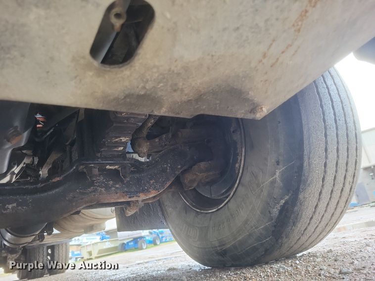 image for item DR4899 2007 Mack MR600 concrete pump truck