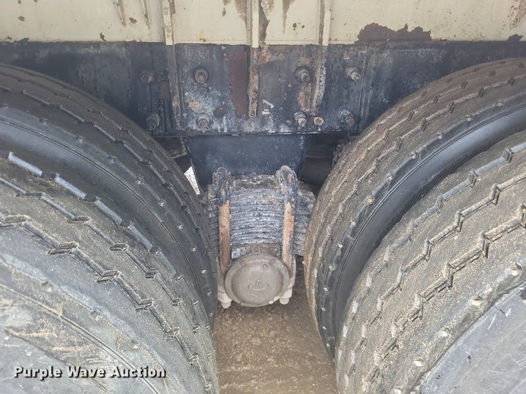 image for item DR4899 2007 Mack MR600 concrete pump truck