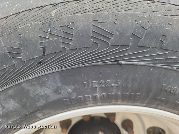 image for item DR4899 2007 Mack MR600 concrete pump truck