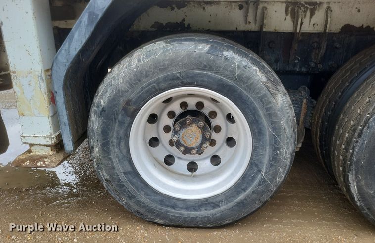 image for item DR4899 2007 Mack MR600 concrete pump truck