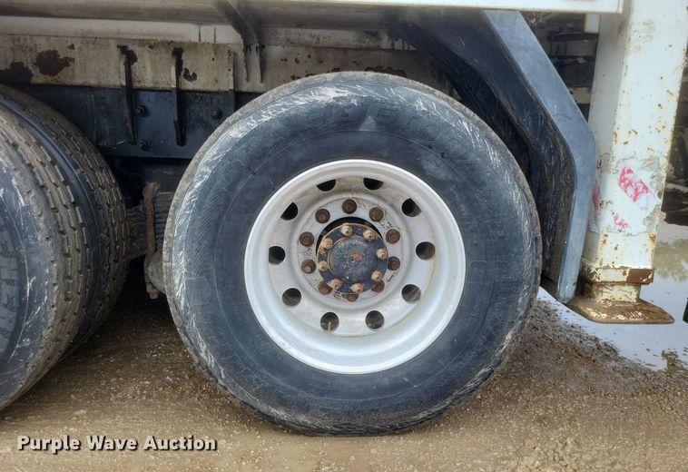 image for item DR4899 2007 Mack MR600 concrete pump truck