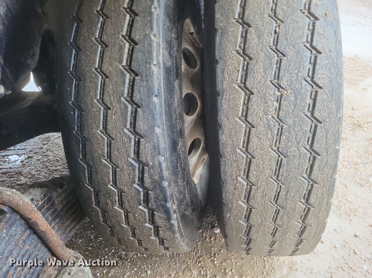 image for item DR4899 2007 Mack MR600 concrete pump truck