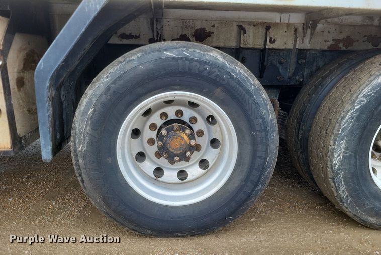 image for item DR4899 2007 Mack MR600 concrete pump truck