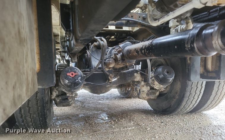 image for item DR4899 2007 Mack MR600 concrete pump truck