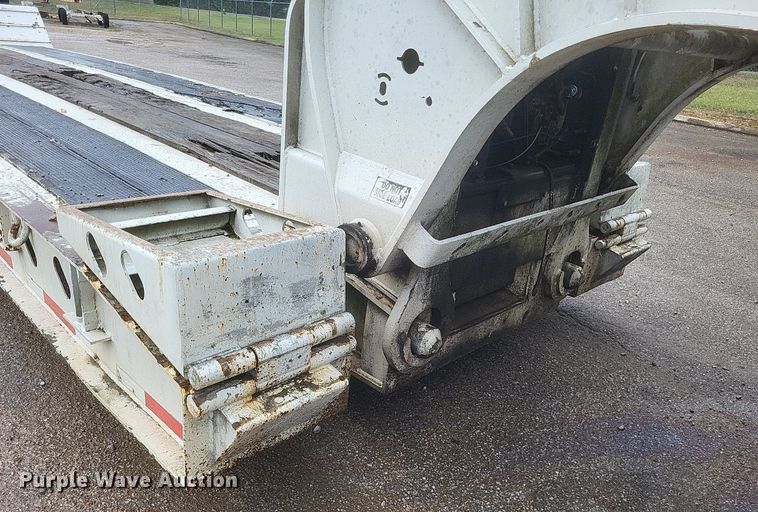 image for item DR4902 2006 XL 110CHDG lowboy equipment trailer