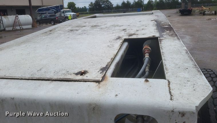 image for item DR4902 2006 XL 110CHDG lowboy equipment trailer