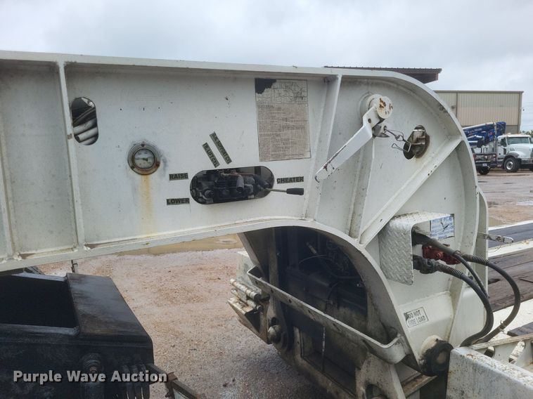 image for item DR4902 2006 XL 110CHDG lowboy equipment trailer