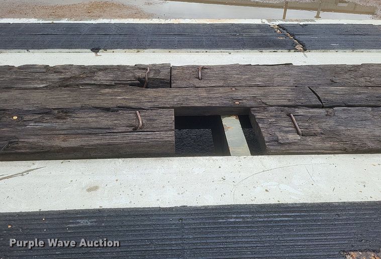 image for item DR4902 2006 XL 110CHDG lowboy equipment trailer