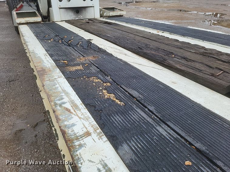 image for item DR4902 2006 XL 110CHDG lowboy equipment trailer