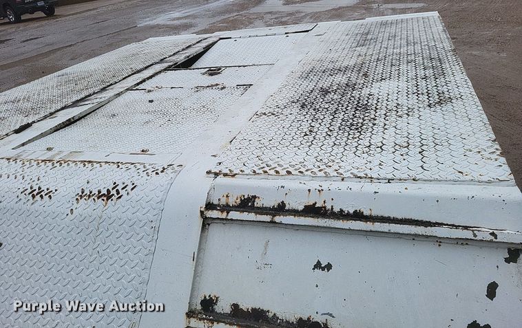 image for item DR4902 2006 XL 110CHDG lowboy equipment trailer