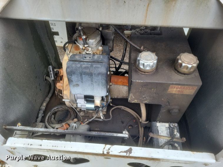 image for item DR4902 2006 XL 110CHDG lowboy equipment trailer