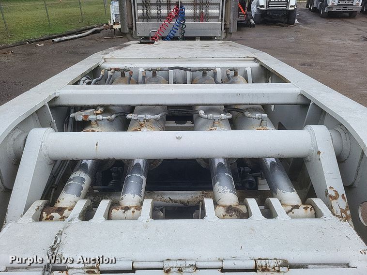 image for item DR4902 2006 XL 110CHDG lowboy equipment trailer