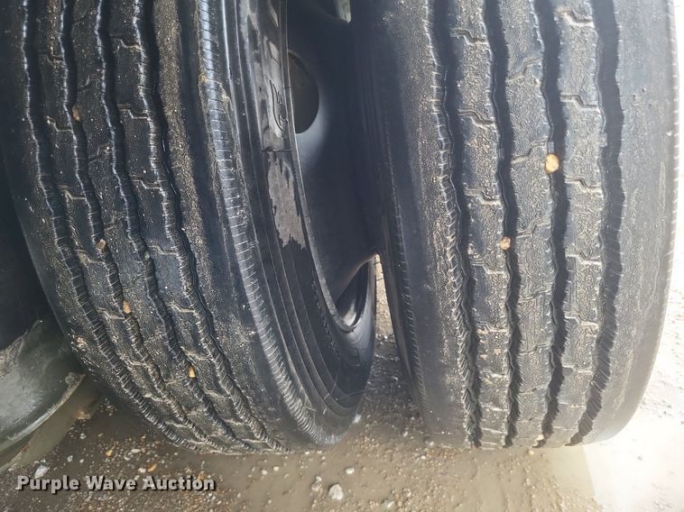 image for item DR4902 2006 XL 110CHDG lowboy equipment trailer