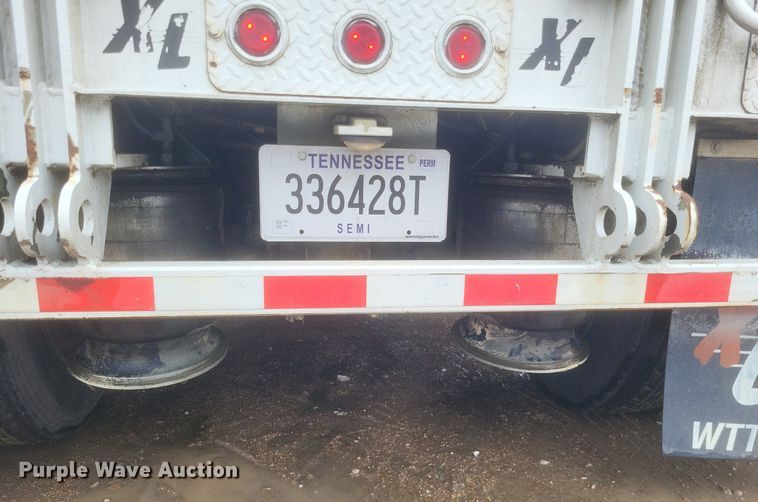 image for item DR4902 2006 XL 110CHDG lowboy equipment trailer