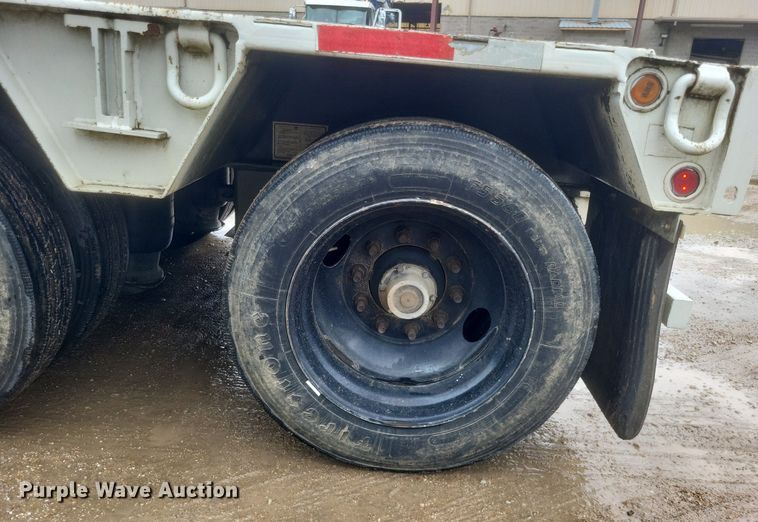 image for item DR4902 2006 XL 110CHDG lowboy equipment trailer