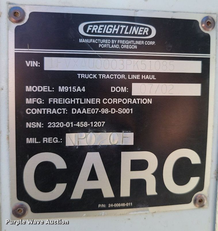 image for item DR8014 2003 Freightliner FLD120 dump truck