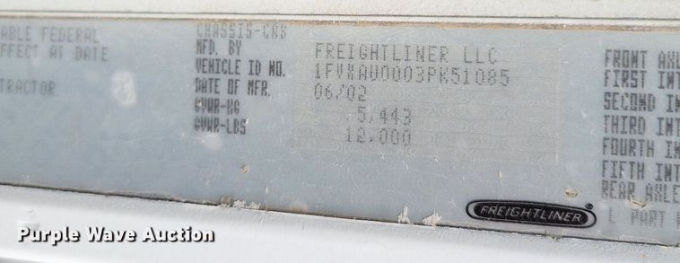 image for item DR8014 2003 Freightliner FLD120 dump truck