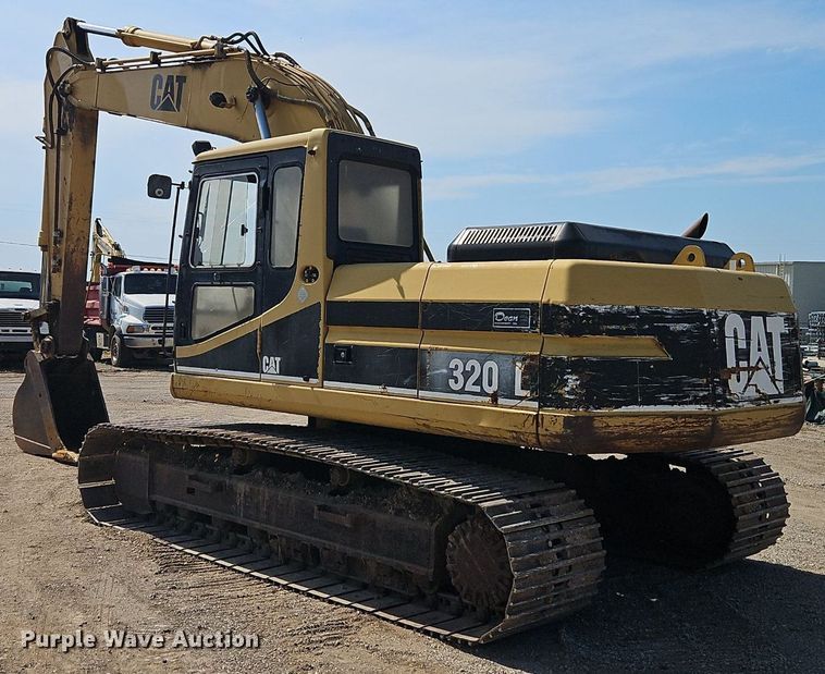 image for item DR8715 1992 Caterpillar  320L excavator
